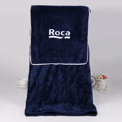 China PORTABLE Good Quality Fashion Style 2 in 1 Pillow Fleece Blanket Blanket Pillow Cover for sale