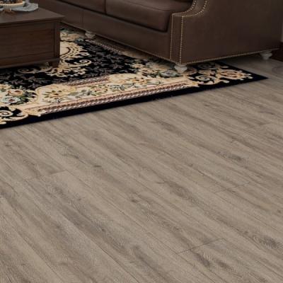 China SPC Flooring Fireproof PVC Vinyl Floor Tiles for Living Room and Beauty Room Decoration for sale