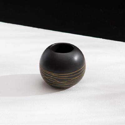 China New Design Minimalist Creative Modern Circle Shape Ceramic Candle Holder For Home Decor for sale