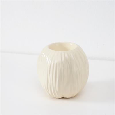 China Minimalist new arrival high quality handmade nordic ceramic candle holder for decoration for sale