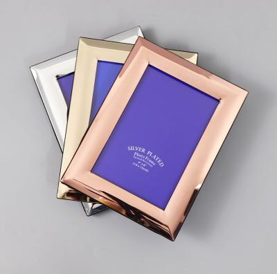 China Morden silver plated picture frame, glossy picture frame, high quality metal art frame for sale