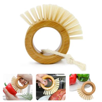 China Wet Cleaning Bamboo Hand Scrubber Round Natural Sweep Scrub Brush For Washing Dishes Pots Filters Vegetables Fruits for sale