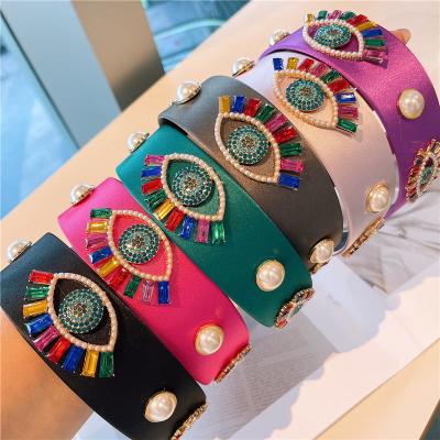 China Non-slip headband European and American shape European and American Bohemian baroque crystal flower wide version heavy industry faux stone new retro style for sale