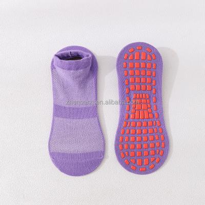 China Wholesale QUICK DRY Adults Kids Yoga Jumping Trampoline Custom Sports Grip Non Slip Socks for Parent and Kids for sale