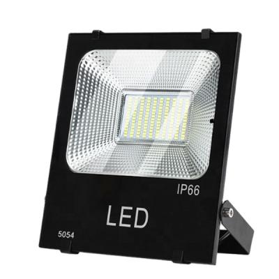 China 100w 200w solar garden search light led flood light for garden square for sale