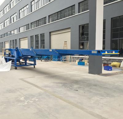 China Oil Resistant Mobile Container Loading Telescopic Belt Conveyor for sale