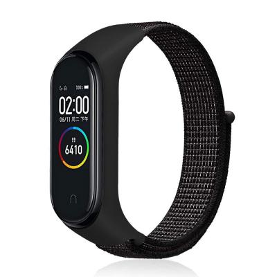 China Adjustable Expanding Nylon Watchband Stand and Grip Strap for Xiaomi MI Band 3 Watch Band 4 5 for sale