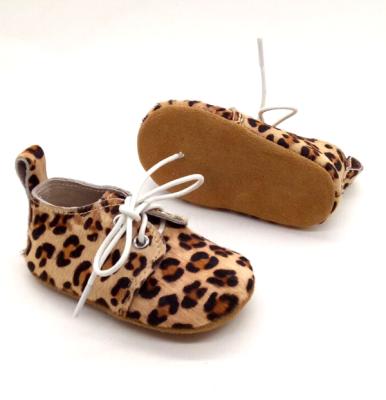 China Anti-slippery ready to ship baby boy girl outdoor shoes 2 years old oxford baby shoes leopard leather shoes for sale