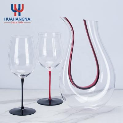 China Unique Handcrafted Red Stocked Black Link Wine Decanter With Goblet Glass for sale