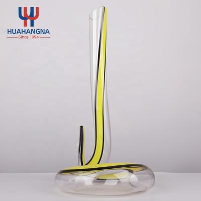 China 1200ml 40oz Elegant Yellow Striped Snake Art Crafted Crystal Clear Magic Style Red Wine Glass Decanter For Bar Restaurant for sale