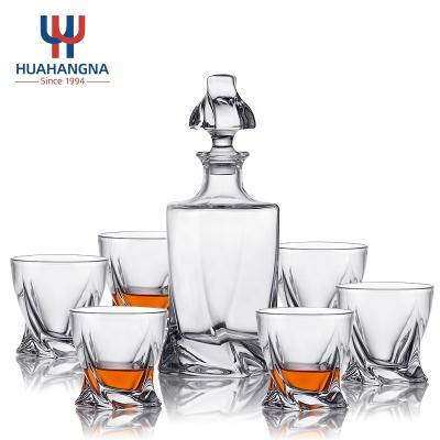 China New HUAHANGNA Classic/Postmodern Custom Engrave Logo 7 Pieces 28oz Twisted Crystal Glass Liquor Whiskey Decanter 840ml Set With 6 Old Fashioned Glasses for sale