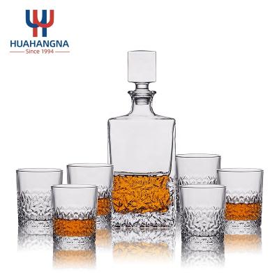 China New Classic/Postmodern In Stock Stylish 700ml Lead-free Crystal Clear Glass Whiskey Decanter Sets With 6 Glasses In Gift Box For Men's Bourbon Vodka for sale