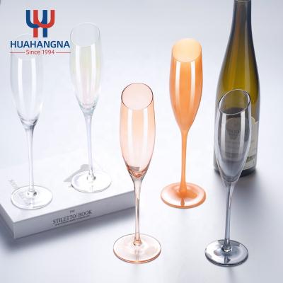 China HUAHANGNA Stylish In Stock Free Sample Logo Engraved Classic Multiple Size Custom Made Champagne Flute Glasses For Wedding Party for sale