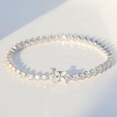 China CLASSIC Full Diamond 3 Prong Design Lab Diamond 18k Gold Tennis Bracelet for sale