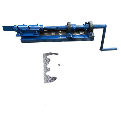 China Africa Manual operated chain link Fence Making Machine / Africa Manual operated chain link Fence equipment for sale