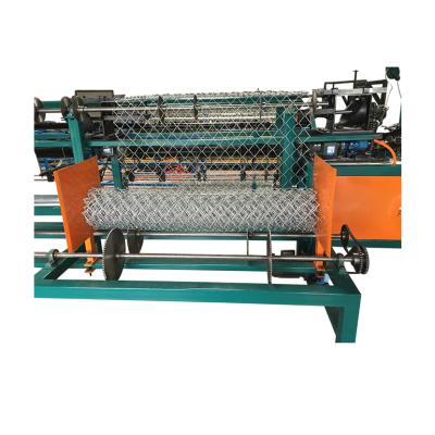 China automatic cyclone fence mesh machine / chain link fencing machine price for sale