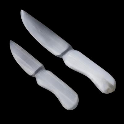 China High Quality Europe Zhuoer Crystal Folk Arts And Crafts Polished Selenite Natural White Knife Crystal Artifacts For Home Decoration for sale