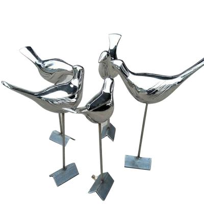 China Factory direct sale European style high quality electroplate bird form metal garden sculptures for sale