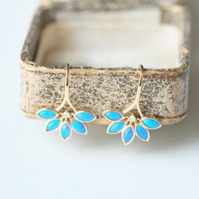 China Fashionable Blue Opal Flower Earrings Diamonds And 14K Yellow Gold for sale