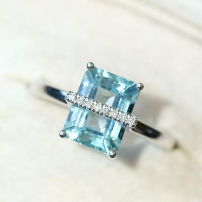 China FASHIONABLE Green Blue White Gold Emerald Cut Ring Blue Gemstone Ring With 14K Engagement for sale