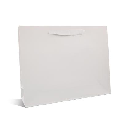 China Wholesale Custom Recycled Materials Luxury White Paper Bags Gift Paper Bags With Your Own Logo Paper Bag With Handle for sale