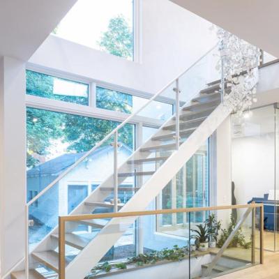 China Space Saving Australian Standard Staircase Automatic Led Stair Lighting Double Stringer Wooden Glass Stairs for sale