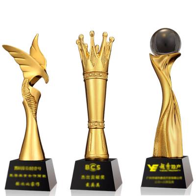 China Europe Customized Logo Creative Metal Trophy For Sports Games Awards Gifts for sale