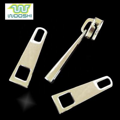 China New Design Hot Selling Nickel Free Non Pull Metal Zipper Custom Lock Zipper Puller For Travel Bag for sale