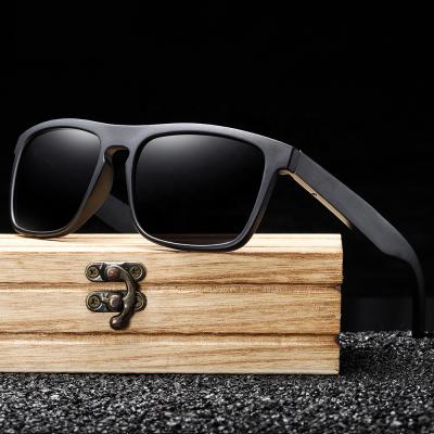 China Rectangle Yvan 2021 Private Label Wood PC Black Polarized Bamboo Sun Glasses For Men Wood Sunglasses for sale