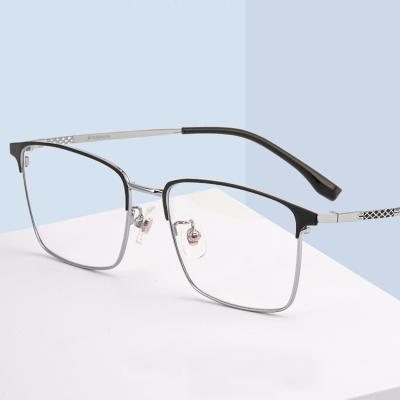 China Yvan Eyewear Design Square Two Color Titanium Eyeglasses Frame 12g Eyeglasses Optical Frames Reading Glass for sale