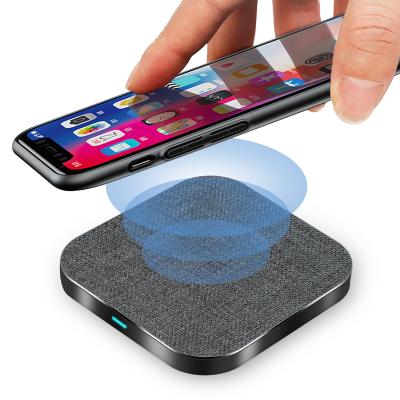 China Top Selling Fast FOD Function Amazon Aluminum Alloy 15W Qi Wireless Charger Pad With Type C Port for sale