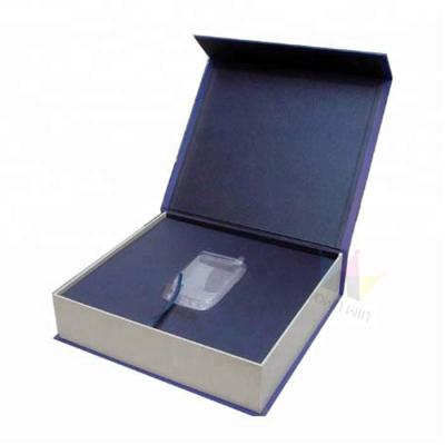 China Recyclable Luxury Custom Logo Printed Cardboard Paper Magnetic Closure Gift Box for sale