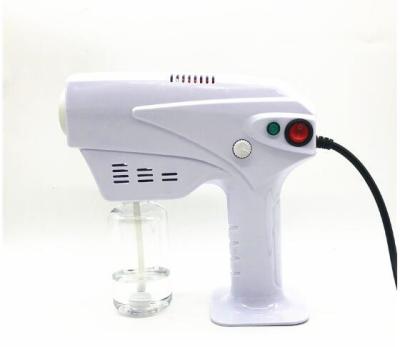 China Handheld Blue Stripe Sprayer Water Spray Gun Moisturizer Disinfection Sterilization Sterilization Artifact for sale