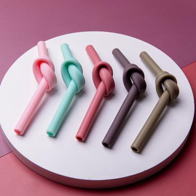 China Eco-freindly Silicone Candy Color Edible Straw Baby Products 100% Silicone Material Environmentally Friendly Straw for sale