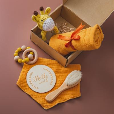 China Soft Toy Newborn Gift Box Toy Supplies Set Covering Milestone Cotton Teether Baby Bib Rattle Wooden Toy Set for sale