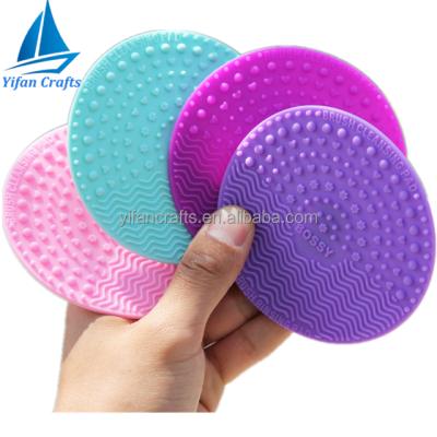 China Viable Board Beauty Silicone Makeup Brush Wash Scrubber Cosmetic Cleansing Mat Pad for sale