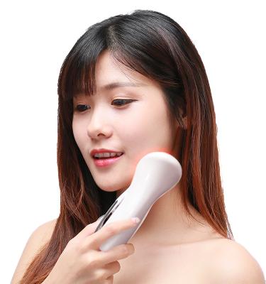 China Acne Treatment Home Use Mini Facial Beauty Instrument Ultrasonic Blackhead Pigment Remover Anti Wrinkle EMS Face Massager for sale