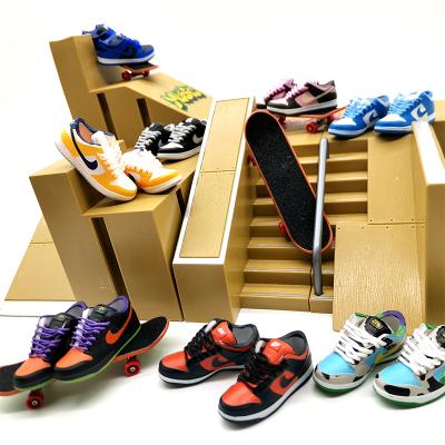 China Other Creative Mini DIP Shoe Mold Finger Skateboard 3D Sneakers Small AJ Dip Sneakers Trend Handmade Ornaments for sale