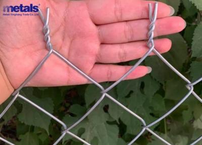 China Competitive-Priced Diamond Wire Mesh Fence Galvanized Or PVC-Coated Steel Metal Chain Link Fence for sale