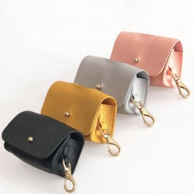 China Nice Workmanship Pet Poo Bag Holder Customized Leather Stored Pet Poo Bags Pet Travel Bag for sale