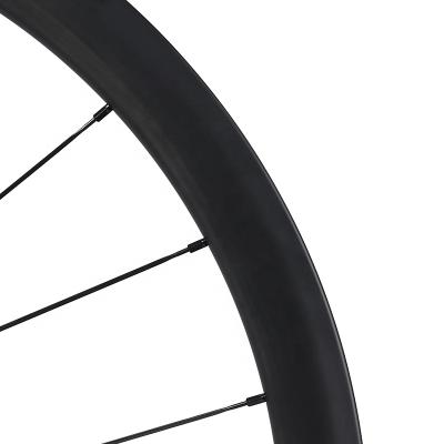 China Road bicycles 700C carbon wheel set for road carbon fiber bicycle 38mm disc brake carbon fiber bicycle wheel for sale