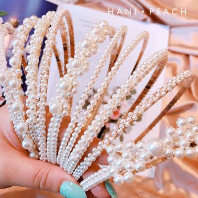 China PEARL+ALLOY Pearl Headbands White Imitation Pearls Pearl Headbands Trendy Bow Hair Hoops Wedding Bridal Party Daily Accessories For Girls for sale