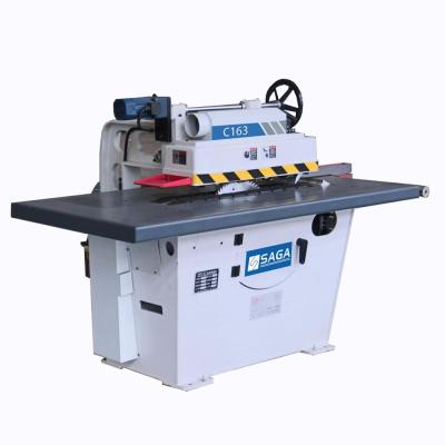 China Heavy Duty Bottom Blade SAGA Professional CE Passed Straight Line Wood Slitter Ripping Saw Machine for sale