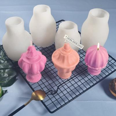 China Sustainable Scented DIY Ornament Crown Head Candle Silicone Mold For Home Decor for sale