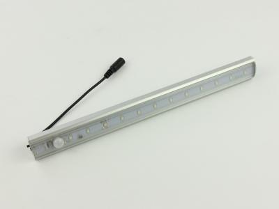 China los 30cm bajo luz del sensor de movimiento de Pir del armario de la luz del gabinete para la cocina 21 LED en venta