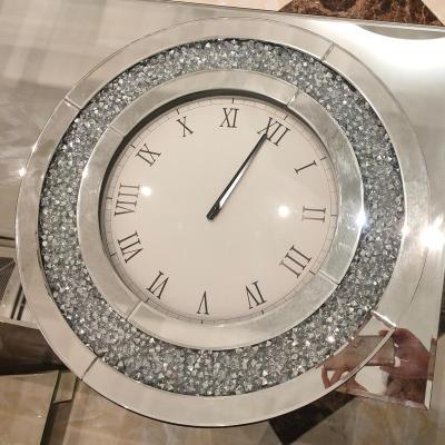 China Hand Cut Crush Diamond Silver Round Wall Clock for sale