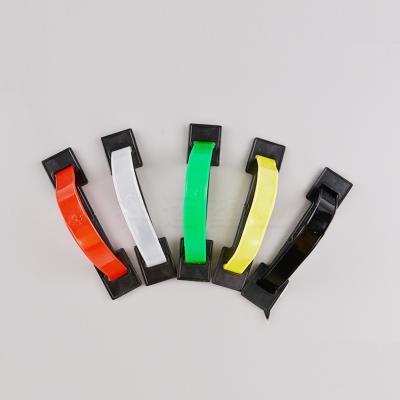 China Various Style Eco Friendly Colored Paperboard OEM PE Plastic Handle For Carton Box for sale