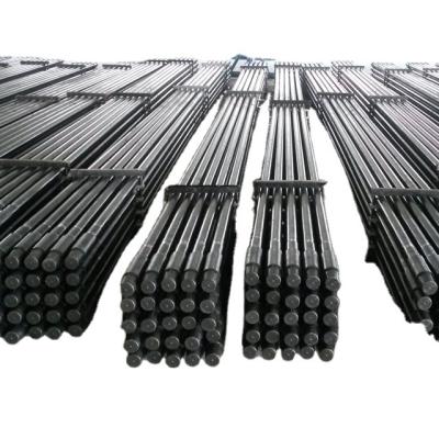 China Oil Drilling 4 Inch S135 Grade R3 Length Drill Pipe For Drilling Good Price API Standard Longway for sale