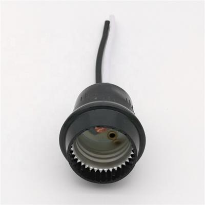 China Residential / Multipurpose South American Waterproof E27 Lamp Holder With Cables for sale