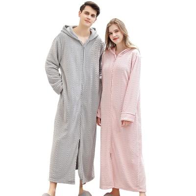 China 2020 custom made high quality sleepwear men /women pajamas flannel robe plus size for sale